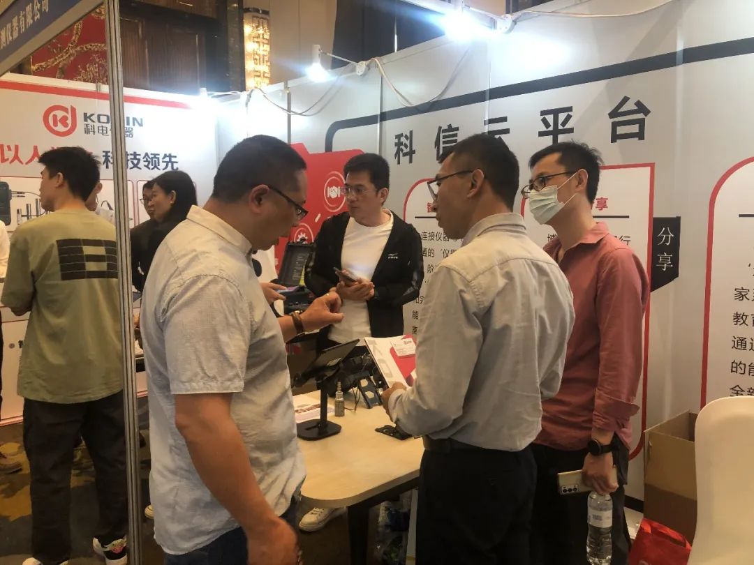 戳我試試
